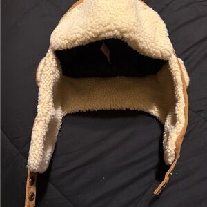 Swiss Tech Cream and Brown Winter Hat nwot send offers